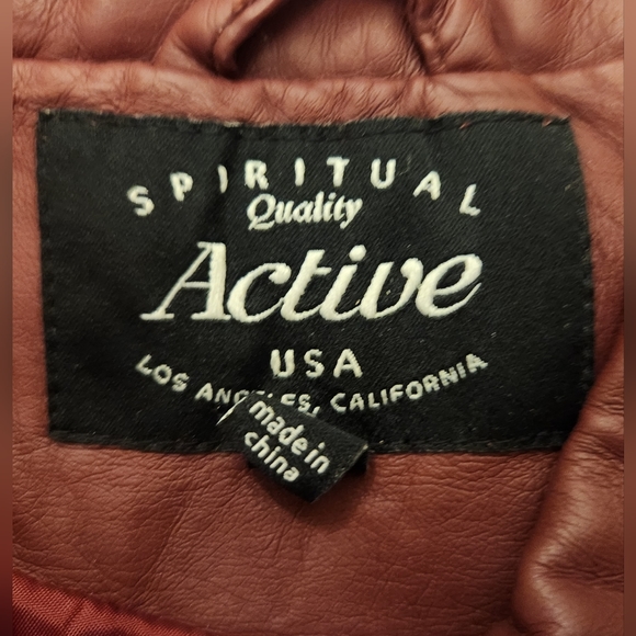 Spiritual Quality Active U.S.A. Los Angeles, California. Small Vest - Picture 3 of 6